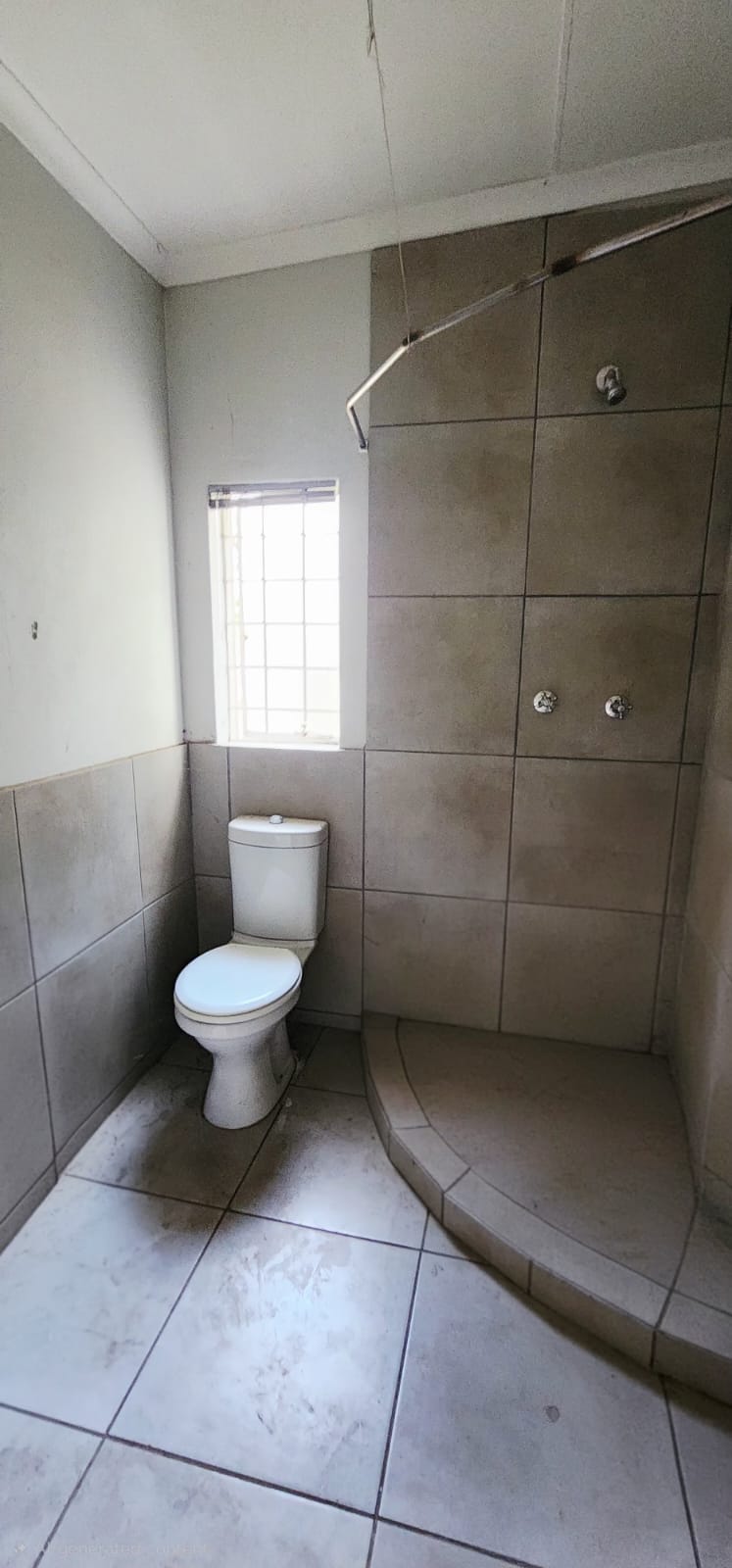 3 Bedroom Property for Sale in Kroonheuwel Free State